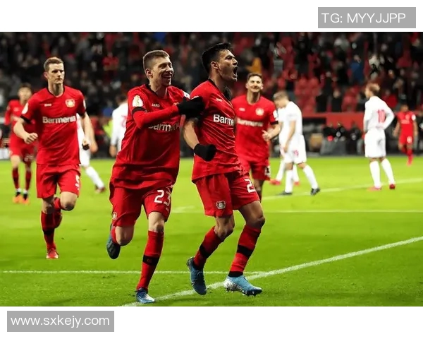 巴黎圣日尔曼与莱红牛的巅峰对决谁能笑到最后